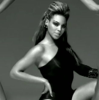 BeyoncÃ© - "Single Ladies (Put A Ring On It)" 