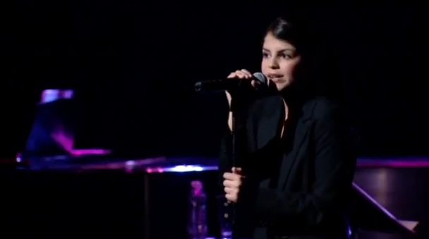 Nikki Yanofsky – “Lullaby a Birdland”