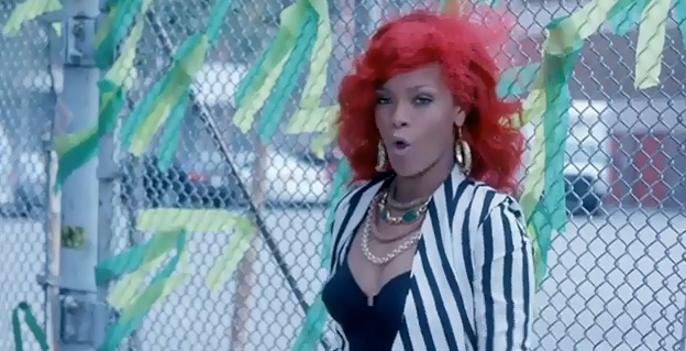 Rihanna - "What's My Name?" ft Drake