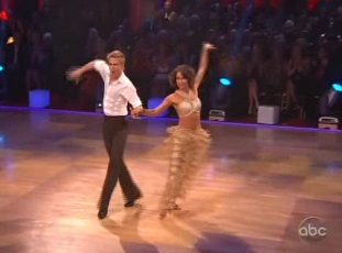 "Dancing with the Stars" Finale: A fight to the finish!