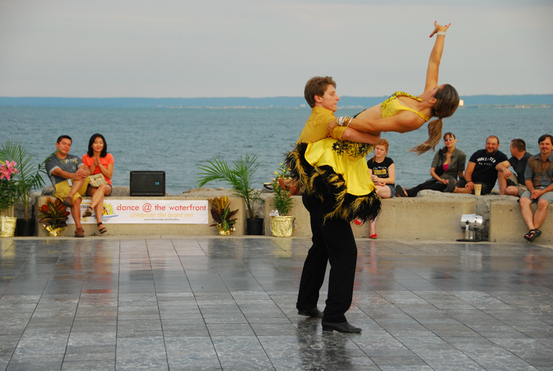 danceScape @the Waterfront: Salsa with Veli & Matt (7:15 p.m.)