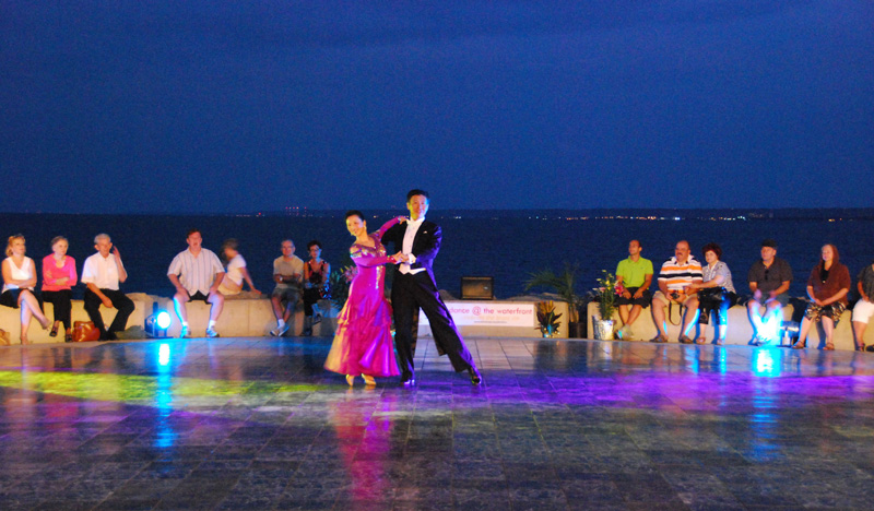 dance @ the Waterfront: Celebrate the Brant Inn – Fan & Hong Foxtrot