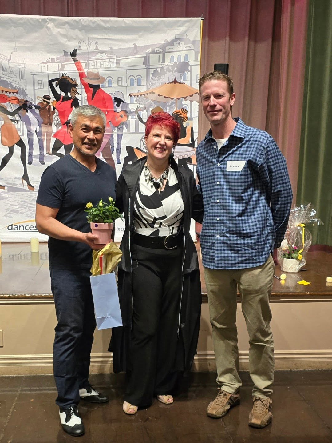 🎉 Congratulations to George on winning the prize!

Thank you to Lance for helping draw the winners.

Wishing Lance all the best as he heads into exciting new adventures — we’ll miss you!

Nights like this are what it’s all about.

#danceScape #PracticeParty #SocialDance #BurlingtonOntario #DanceCommunity