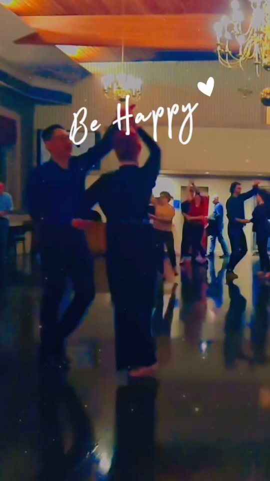 Be Happy ❤️
Sometimes it’s simple.

Music.
Movement.
Good people.

A little moment from our Salsa Open Variations class — Mondays at 7 pm.
No pressure.

Just rhythm, laughter, and the joy of dancing together.

Who else needs a little Salsa in their life? 💃

— danceScape

#SalsaDance #DanceCommunity #RhythmFirst #BurlingtonON #SocialDancing